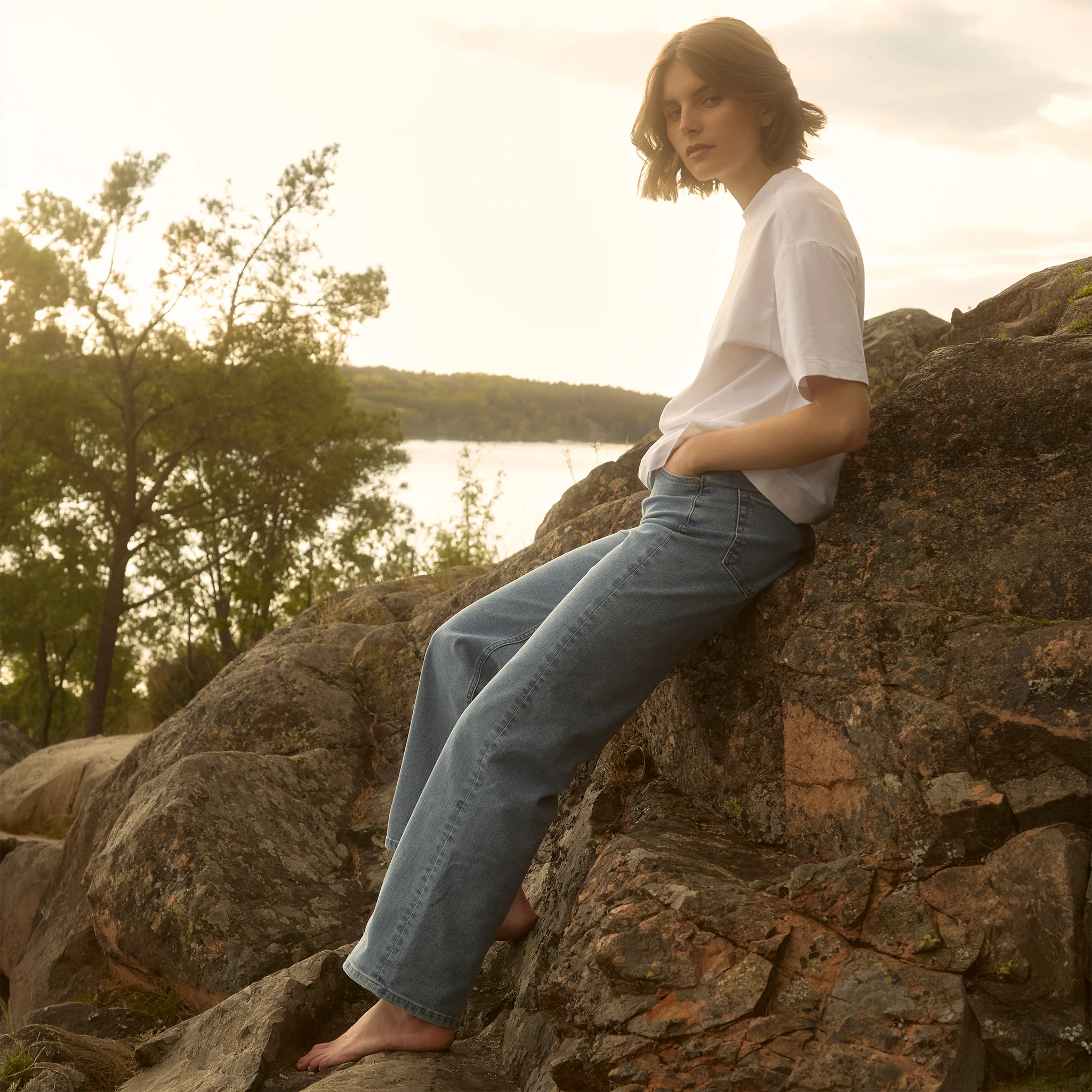 Relaxed ComfortDenim™ Jeans - Image 10
