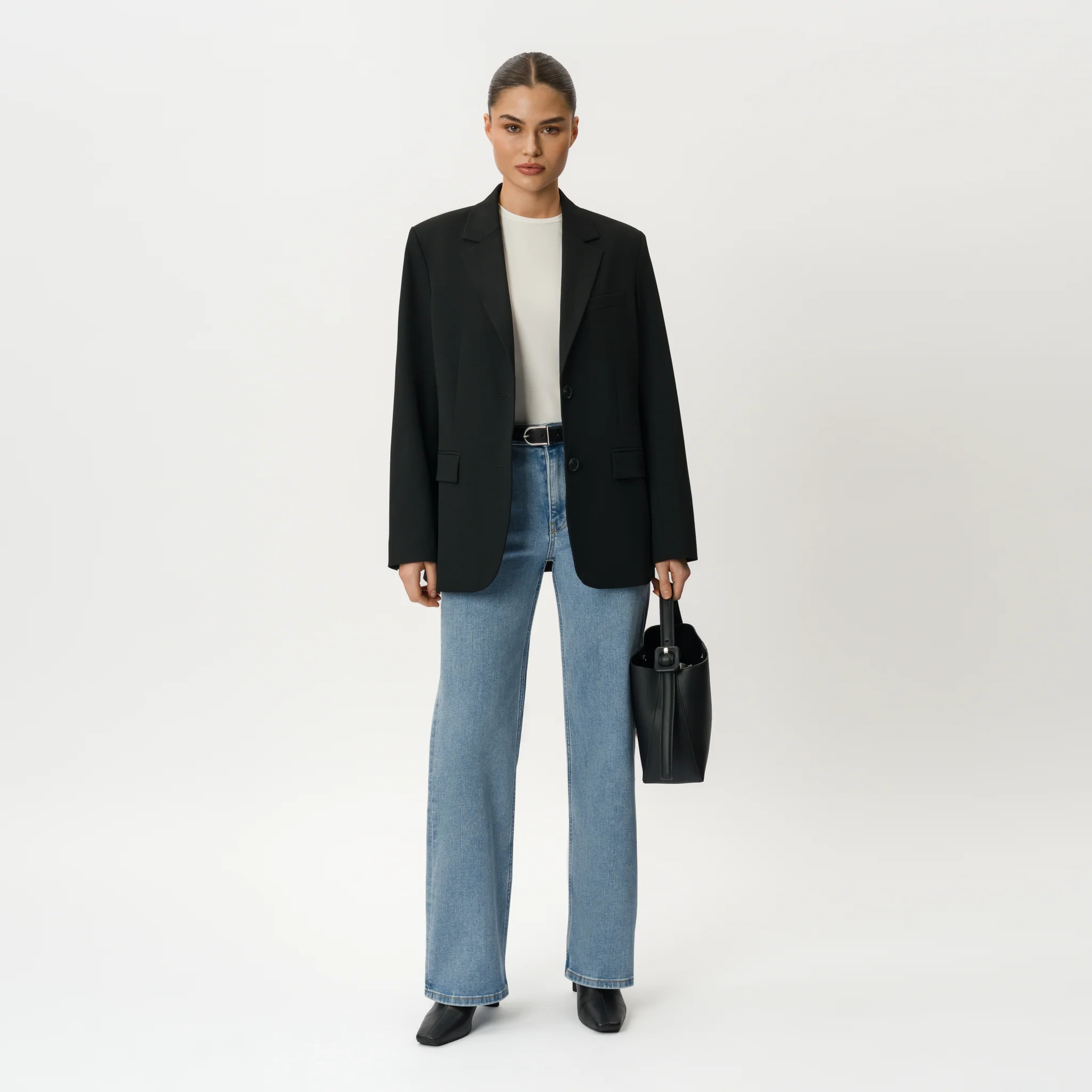 Relaxed ComfortDenim™ Jeans - Image 4